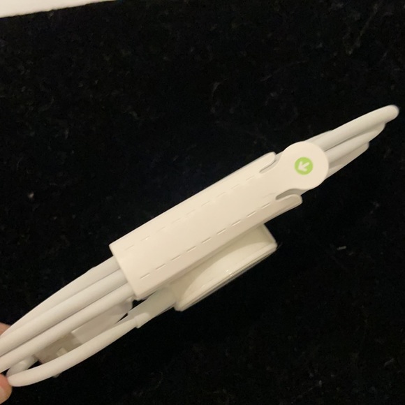 New Apple Watch Magnetic Charging USB -C  Cable (1m) watch Charger - Picture 3 of 8